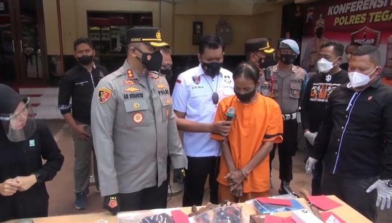 title Ngaku Dukun, Tukang Pijat Ini Cabuli Remaja Sebanyak 19 Kali hingga Hamil 5 Bulan Ngaku Dukun, Tukang Pijat Ini Cabuli Remaja Sebanyak 19 Kali hingga Hamil 5 Bulan