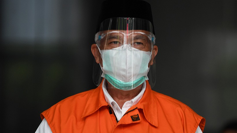 Terbukti Terima Suap, Mantan Bupati Banggai Laut Divonis 4,5 Tahun Penjara - Bagian 2