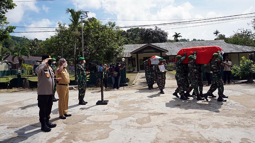 Upacara Pelepasan 4 Prajurit TNI Gugur Diserang Kelompok Separatis Teroris - Bagian 3