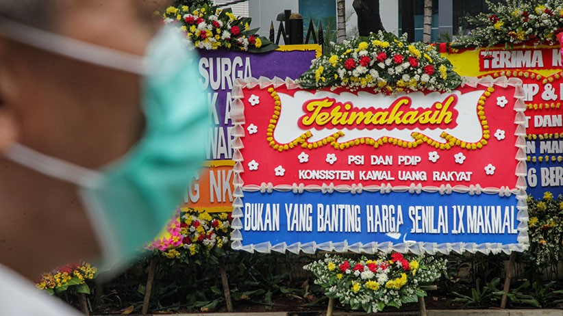 Karangan Bunga Dukung Hak Interpelasi terhadap Anies Baswedan terkait Formula E - Bagian 3