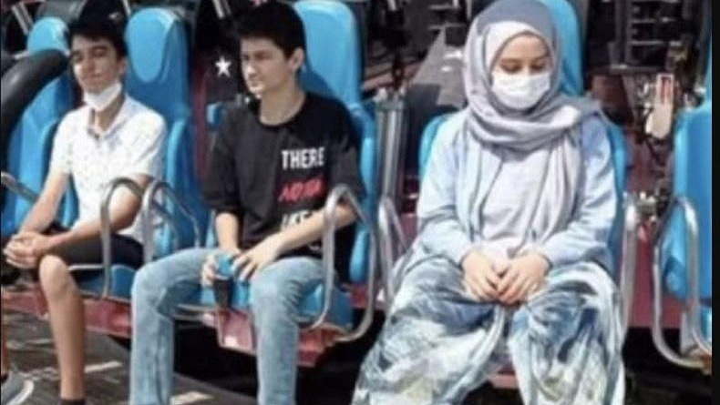 Gadis Cantik Ini Tewas saat Naik Wahana di Taman Hiburan