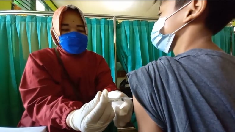 title Pemkot Bandarlampung Gelar Gebyar Vaksin Covid-19, 8.000 Dosis Pfizer Disiapkan Pemkot Bandarlampung Gelar Gebyar Vaksin Covid-19, 8.000 Dosis Pfizer Disiapkan