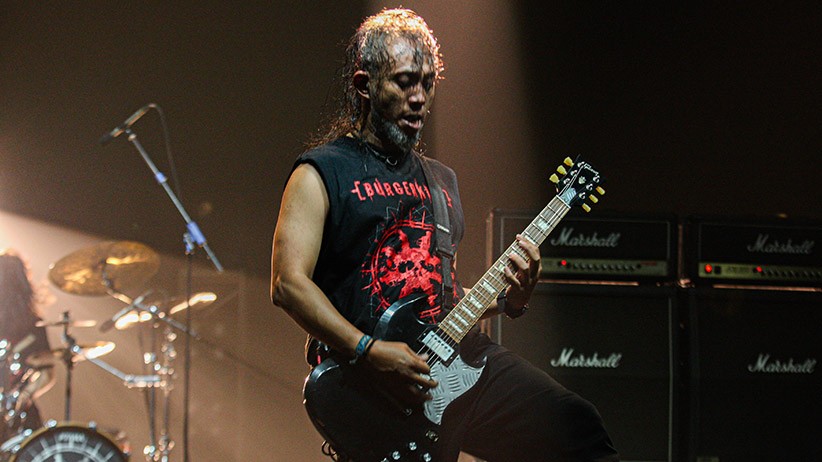Potret Eben Burgerkill sebelum Meninggal di Lokasi Manggung - Bagian 3