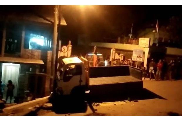 title 6 Warga Tewas Kecelakaan di Tebing Breksi, Pengelola Wisata Mbulak Umpeng Buka Donasi 6 Warga Tewas Kecelakaan di Tebing Breksi, Pengelola Wisata Mbulak Umpeng Buka Donasi