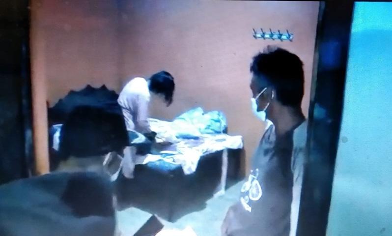 Razia Pekat di Hotel Melati, Perempuan Cantik Ini Nyaris Pingsan saat Digelandang Petugas