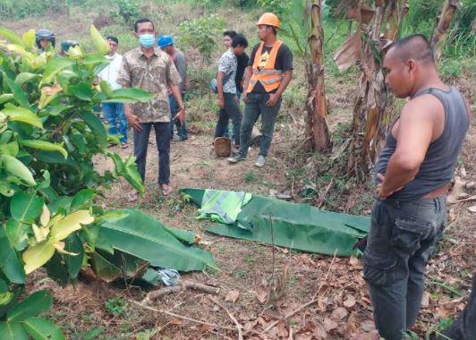 2 Pekerja Tewas Tersengat Listrik saat Pasang Kabel Seluler di Kampar