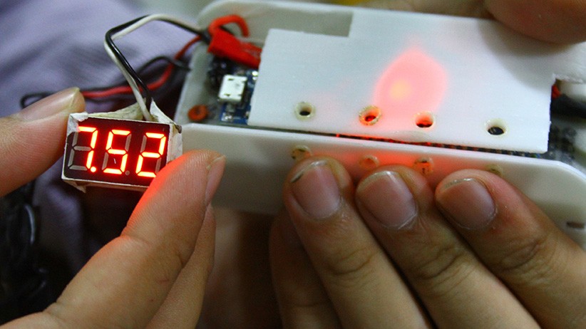 Mahasiswa Malang Ciptakan Alat Pendeteksi Penyakit Saraf Tangan Terjepit - Bagian 2