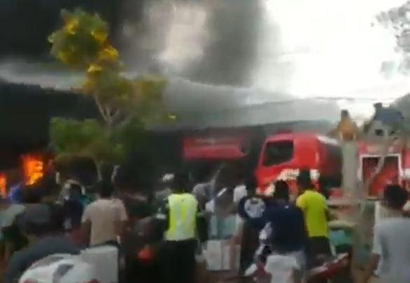 Belasan Ruko di Makassar Terbakar, 12 Mobil Damkar Dikerahkan