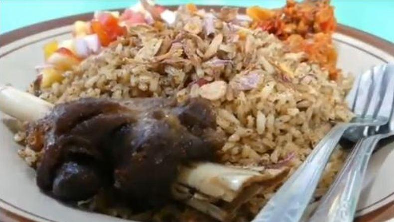 Lezatnya Nasi Tomat, Perpaduan Kuliner Timur Tengah dan India 
