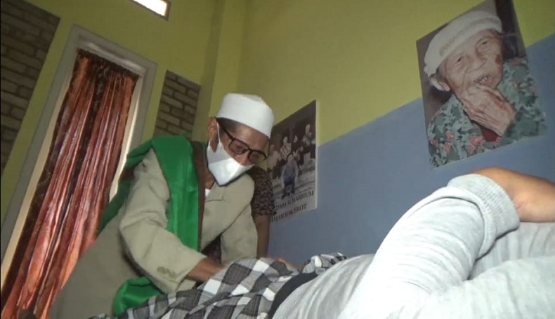   Servis Alat Vital ala Mak Erot Tetap Melegenda dan Diserbu Pelanggan