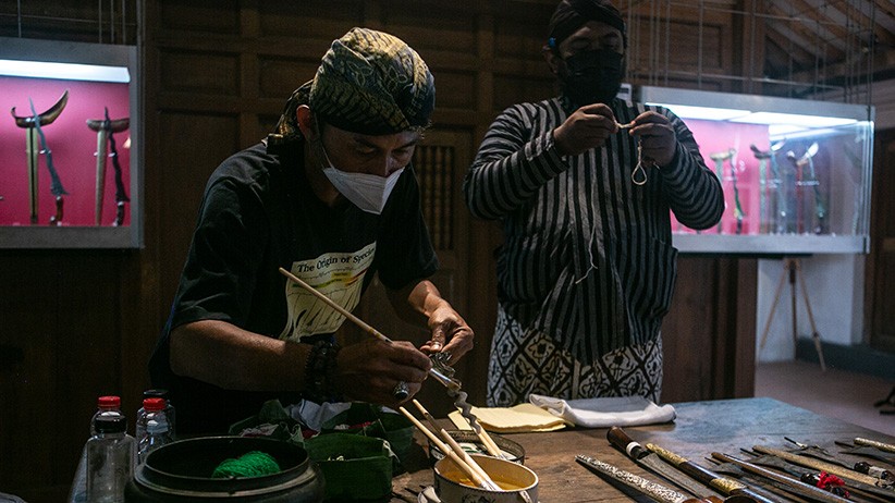 Tradisi Jamasan Keris Menjaga Pamor Mahakarya - Bagian 3