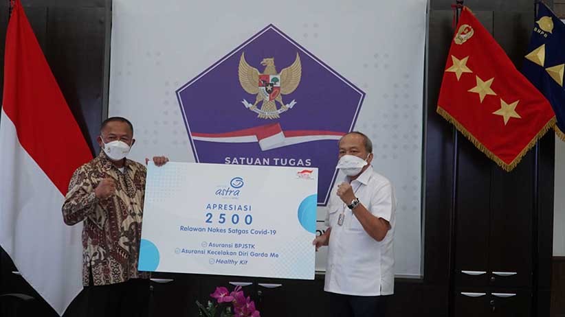 Satgas Covid-19 Terima Apresiasi dari Asuransi Astra untuk 2.500 Relawan Nakes - Bagian 2