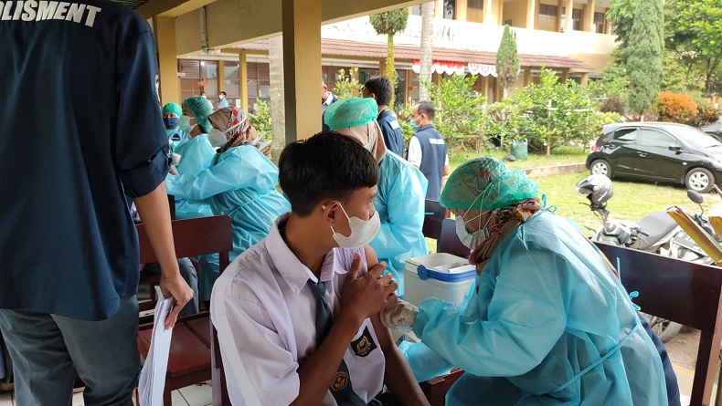 Persiapan PTM di Bandung Barat, Vaksinasi Covid-19 ke Pelajar Dikebut