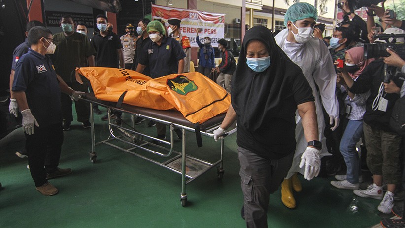 Keluarga Korban Kebakaran Lapas Tangerang Datangi Posko Ante Mortem  - Bagian 4