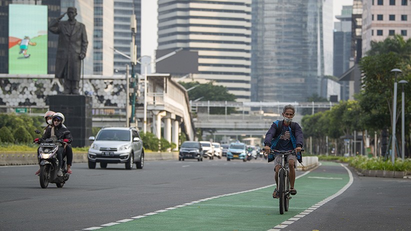 Pesepeda Diizinkan Melintasi Jalan Sudirman - Thamrin - Bagian 2