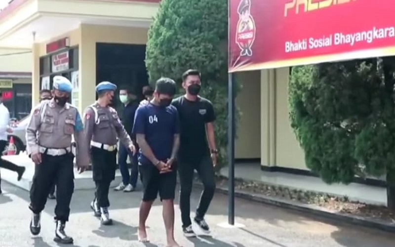 Begal Modus COD di Bandung Terbongkar, Polisi Tangkap Pelaku dan Sita Golok