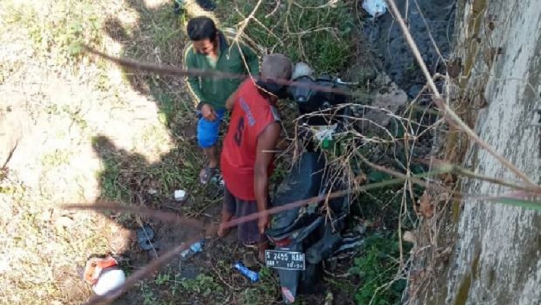 Penemuan Mayat Perempuan Muda Di Sungai, Diduga Korban Kecelakaan