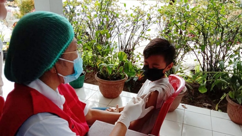 Minahasa Tenggara Targetkan Vaksinasi 11.000 Warga di Seluruh Desa dalam 3 Hari