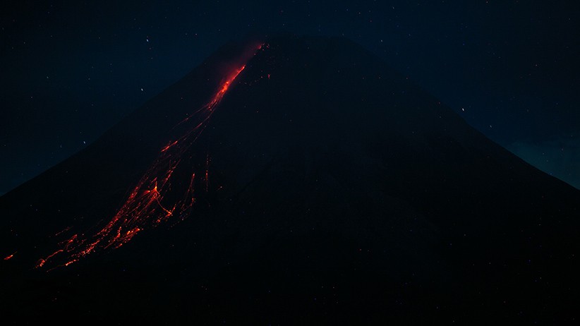 Gunung Merapi Keluarkan 11 Kali Guguran Lava Pijar, Jarak Luncur 1.500 Meter - Bagian 2
