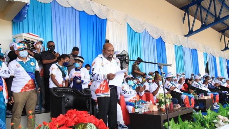 Gubernur Papua Lukas Enembe Janjikan Bonus Rp1 Miliar bagi Atlet Peraih Emas PON XX
