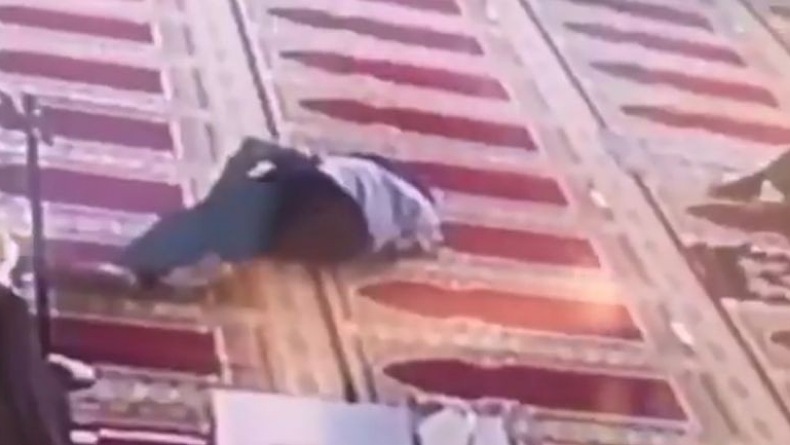 Muazin Meninggal usai Kumandangkan Azan