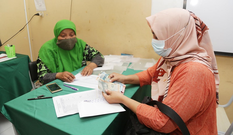 Dimarahi Wali Kota, SMP di Surabaya Akhirnya Kembalikan Uang Seragam untuk Siswa MBR