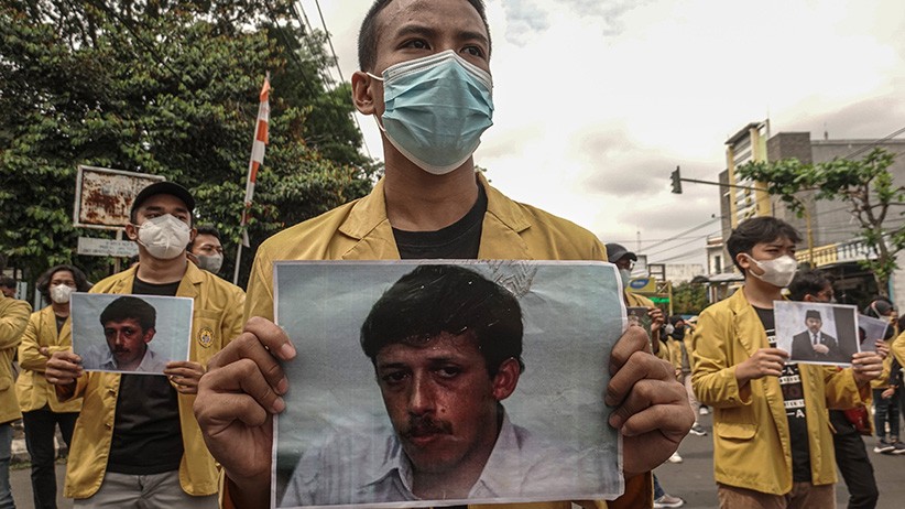 Aksi Tuntut Jaksa Agung Tuntaskan Kasus Pelanggaran HAM Berat - Bagian 3