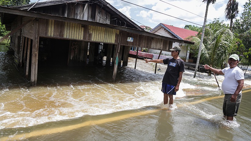 15.000 Lebih Rumah Terendam Banjir akibat Luapan Sungai Katingan - Bagian 1