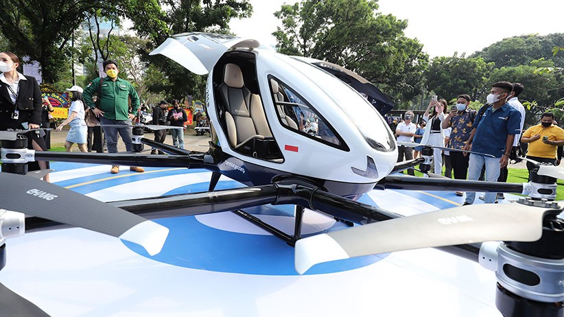 Penampakan Taksi Terbang, Drone Berukuran Besar Bisa Bawa Penumpang - Bagian 3