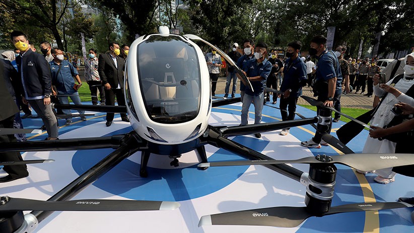 Penampakan Taksi Terbang, Drone Berukuran Besar Bisa Bawa Penumpang - Bagian 2