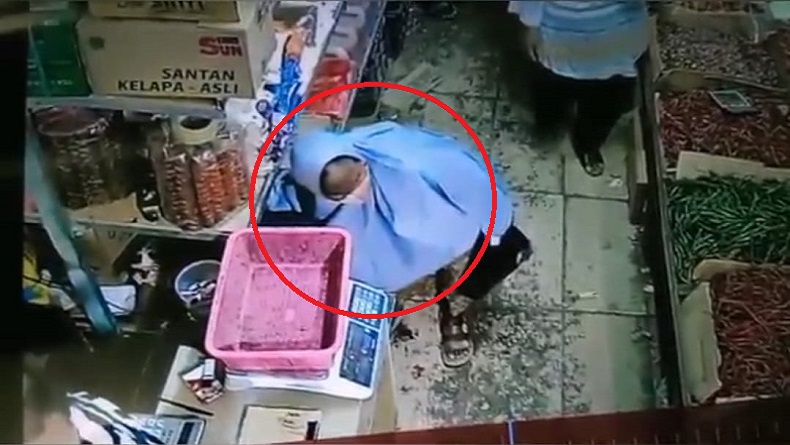 Emak-emak Curi HP di Pasar Rebo Purwakarta Terekam CCTV, Begini Tampangnya