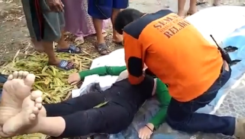 Gagal Bunuh Diri, Gadis Cantik Ini Ditemukan Mengambang di Sungai Brantas 