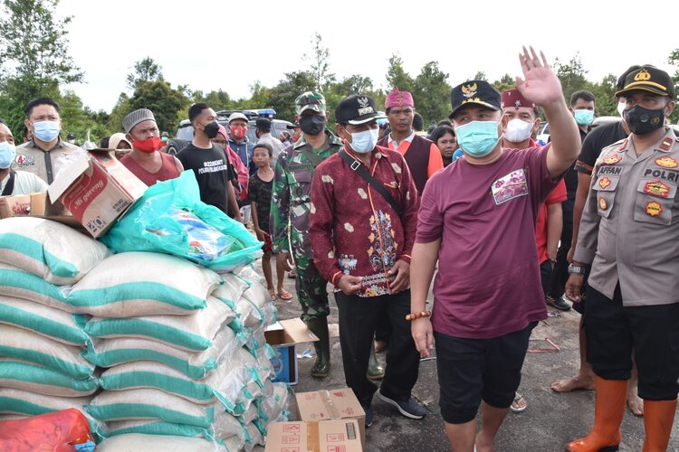 Gubernur Kalteng Pastikan Distribusi Bantuan Masyarakat Terdampak Banjir di Katingan Tepat Sasaran