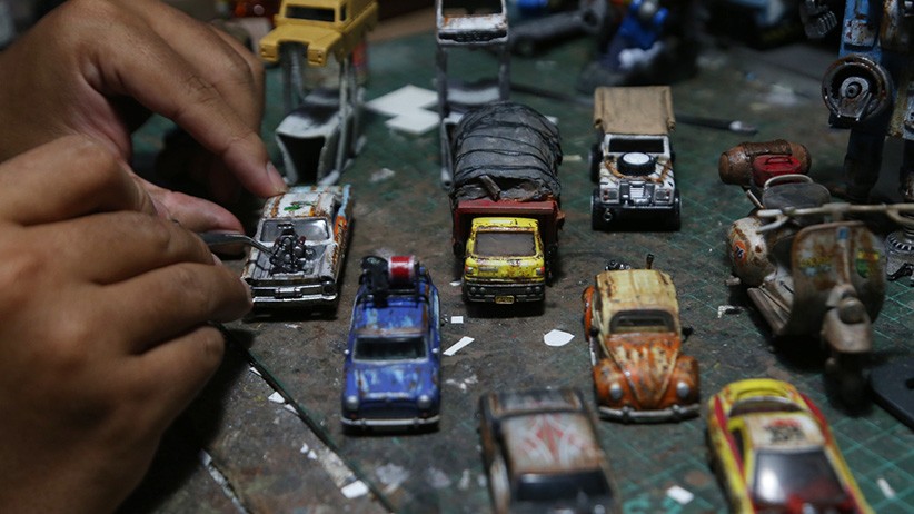 Modal Barang Bekas, Perajin Miniatur Mobil Ini Untung Rp60 Juta Setiap Bulan - Bagian 2