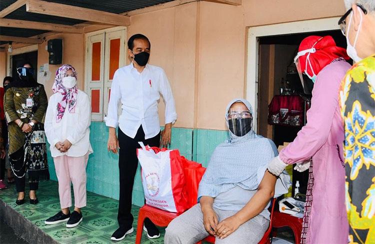 title Presiden Jokowi Pantau Pelaksanaan Vaksinasi Door to Door di Klaten dan Sukoharjo Presiden Jokowi Pantau Pelaksanaan Vaksinasi Door to Door di Klaten dan Sukoharjo