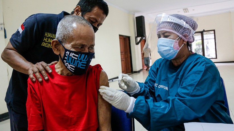 Ratusan Orang dengan Gangguan Jiwa Disuntik Vaksin Covid-19 - Bagian 1