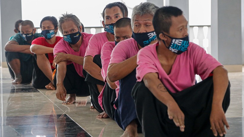 Ratusan Orang dengan Gangguan Jiwa Disuntik Vaksin Covid-19 - Bagian 5