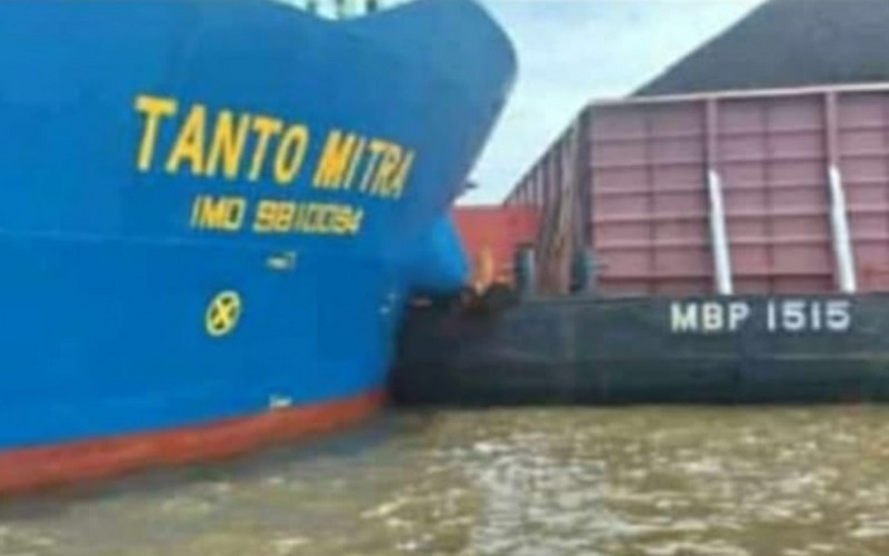 Dua Kapal Tubrukan di Perairan Tabanio Kalsel
