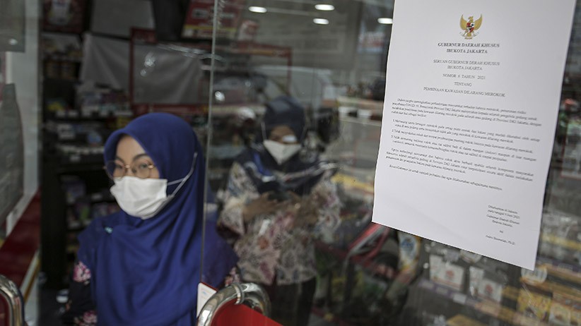 Begini Tampilan Minimarket DKI Jakarta yang Tutup Etalase Rokok  - Bagian 3