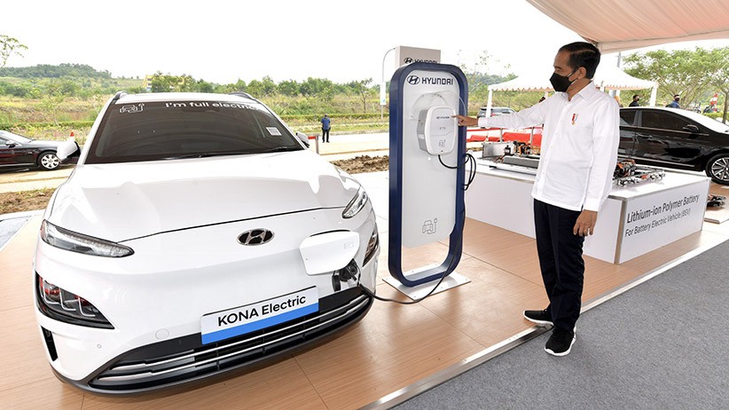 Presiden Jokowi Resmikan Pembangunan Pabrik Baterai Mobil Listrik - Bagian 1