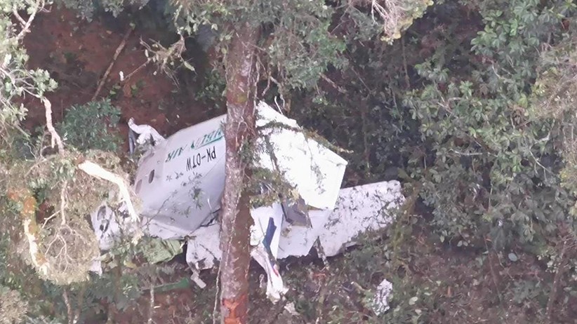 Penampakan dari Udara Puing Pesawat Rimbun Air di Pergunungan Papua - Bagian 1