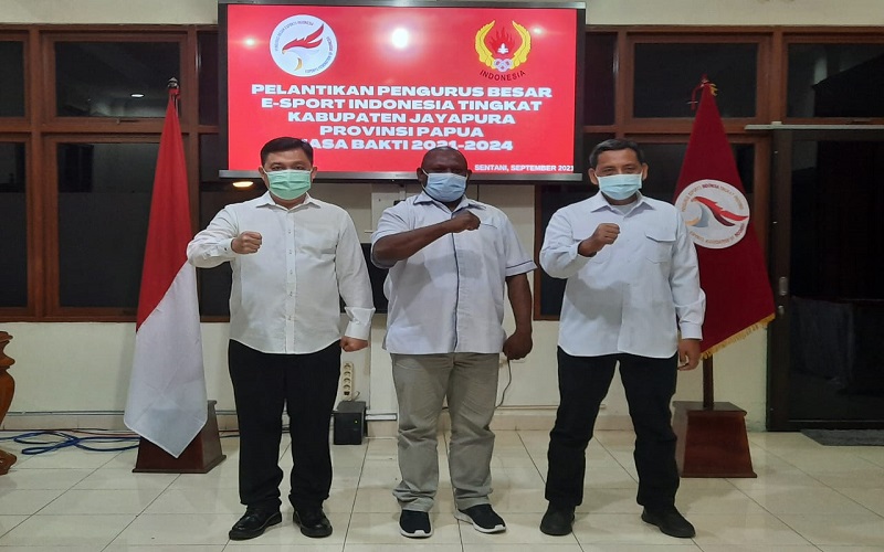  Gustaf Griapon Resmi Dilantik Sebagai Ketua PB ESI Kabupaten Jayapura