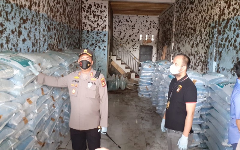 Polisi Bongkar Bisnis Pupuk Palsu di Sumsel, Gudang Tersebar di 2 Daerah 