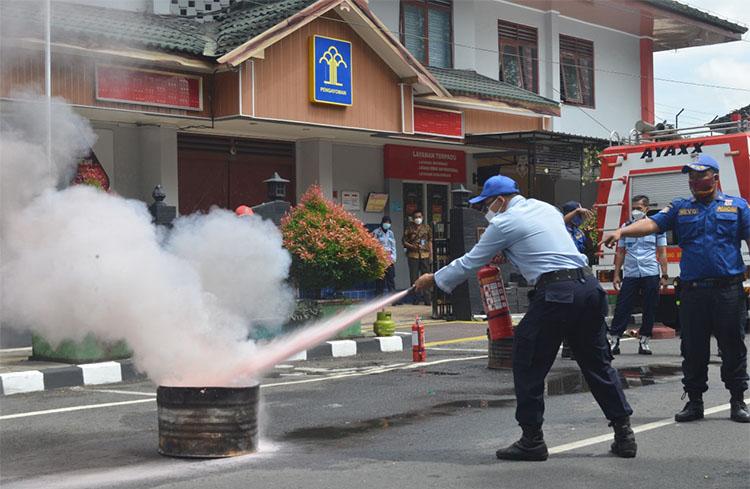 Antisipasi Kebakaran, Rutan Kelas IIB Wates Gelar Simulasi Pemadaman 