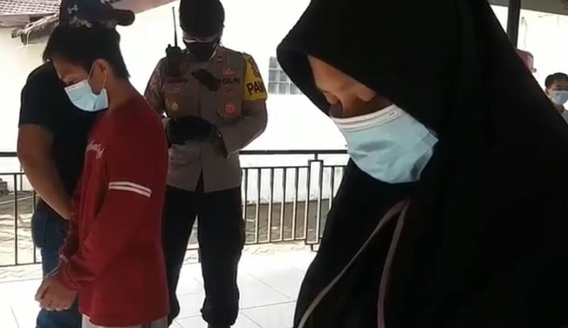 title Istri dan Adik Ipar Korban Jadi Tersangka Ledakan Bom Ikan di Pasuruan, Ini Perannya Istri dan Adik Ipar Korban Jadi Tersangka Ledakan Bom Ikan di Pasuruan, Ini Perannya