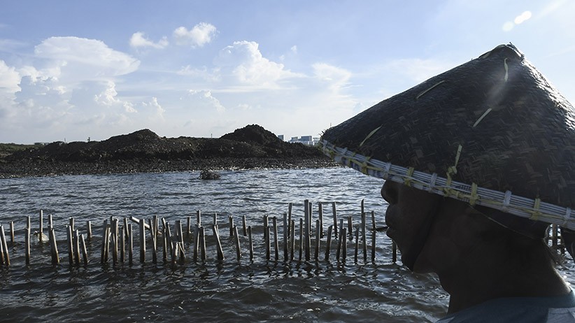 Proyek Reklamasi Kawasan Industri Marunda Dihentikan Sementara - Bagian 1