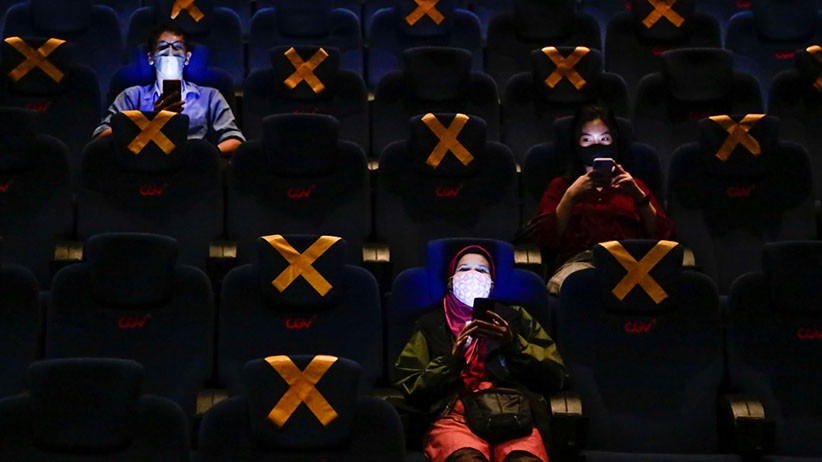 Bioskop Jakarta Mulai Beroperasi Hari Ini, Begini Suasananya - Bagian 2