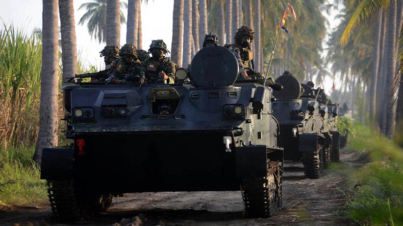 Dibantu Roket RM70 Vampire, Marinir TNI AL Sukses Laksanakan Pendaratan Amfibi - Bagian 6