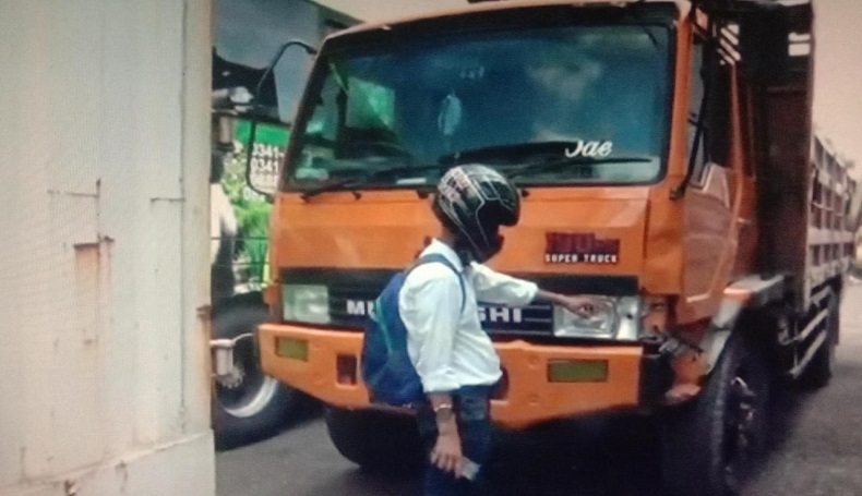 Dihantam Truk Oleng, Pekerja Proyek Tol Cikampek Terpental dan Tewas