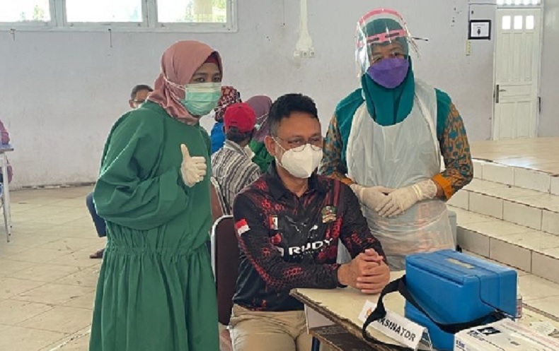 Kota Pontianak Targetkan 80 Persen Warga Tervaksin Akhir 2021